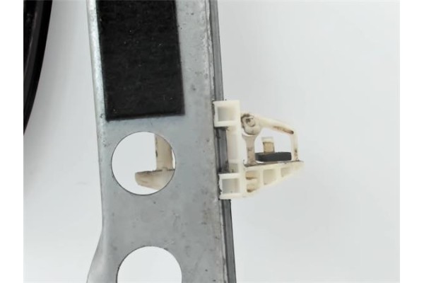 Recambio de mecanismo elevalunas delantero izquierdo para renault megane ii berlina 3p referencia OEM IAM   