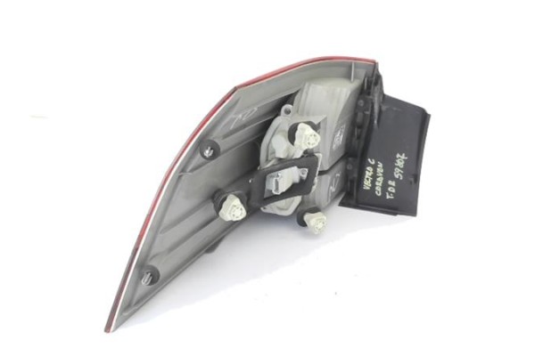 Recambio de piloto trasero derecho para opel vectra c caravan 1.9 comfort referencia OEM IAM 93192384  