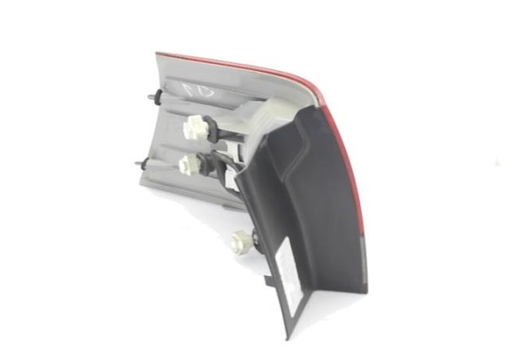 Recambio de piloto trasero derecho para opel vectra c caravan 1.9 comfort referencia OEM IAM 93192384  