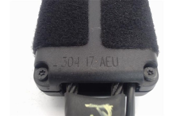 Recambio de anclaje cinturon delantero derecho para peugeot 2008 1.6 hdi referencia OEM IAM 30417aeu  