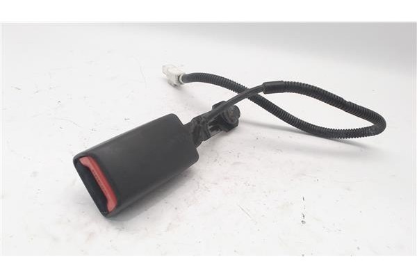 Recambio de anclaje cinturon delantero derecho para kia rio (ub) 1.2 basic referencia OEM IAM 888401W000HU Recambio de anclaje cinturon delantero derecho para kia rio (ub) 1.2 basic referencia OEM IAM 888401W000HU