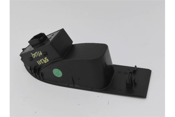 Recambio de mando elevalunas trasero izquierdo para opel astra j 1.6 referencia OEM IAM 13301888  
