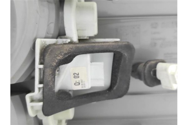 Recambio de piloto trasero izquierdo para opel vectra c caravan 1.9 comfort referencia OEM IAM 93192383  