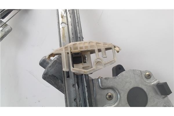 Recambio de mecanismo elevalunas delantero izquierdo para citroen xsara berlina referencia OEM IAM 9221H4  