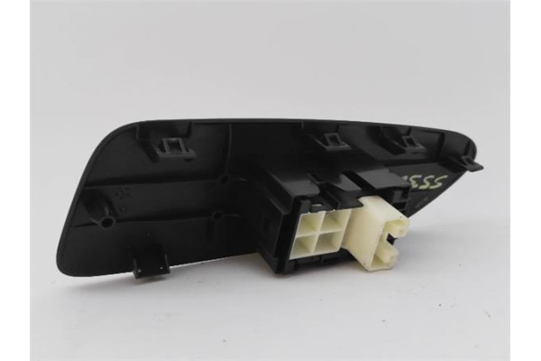 Recambio de mando elevalunas delantero derecho para toyota auris (e15) 2.0 d-4d referencia OEM IAM 7423102530 1ADFTV 