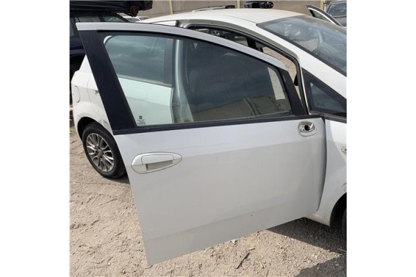Recambio de puerta delantero derecha para fiat punto / grande punto (199) 1.4 referencia OEM IAM 51846214  