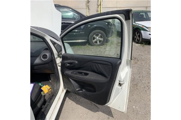 Recambio de puerta delantero derecha para fiat punto / grande punto (199) 1.4 referencia OEM IAM 51846214  