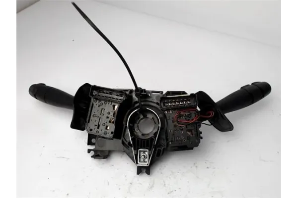 Recambio de mando intermitencia para dacia logan 1 1.6 prestige referencia OEM IAM 8200399390  