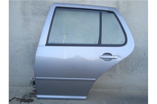 Recambio de puerta trasero izquierda para volkswagen golf iv berlina (1j1) 1.9 tdi referencia OEM IAM 1J6833055F  