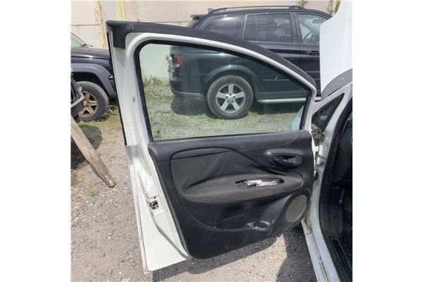 Recambio de puerta delantero izquierda para fiat punto / grande punto (199) 1.4 referencia OEM IAM 51846215  