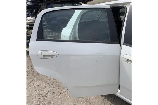 Recambio de puerta trasero derecha para fiat punto / grande punto (199) 1.4 referencia OEM IAM 51888069  