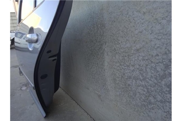 Recambio de puerta trasero izquierda para volkswagen golf iv berlina (1j1) 1.9 tdi referencia OEM IAM 1J6833055F  