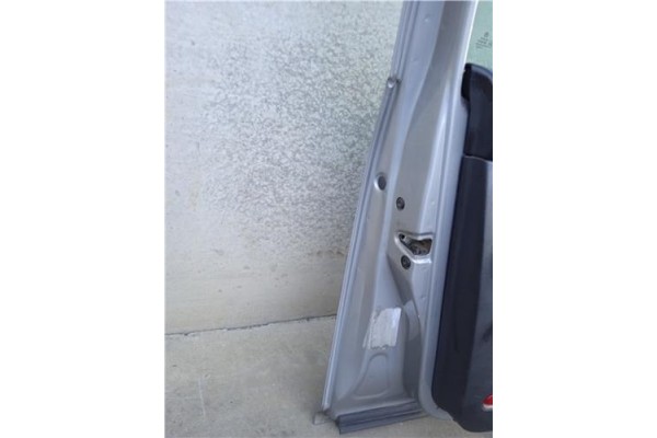 Recambio de puerta delantero izquierda para volkswagen golf iv berlina (1j1) 1.9 tdi referencia OEM IAM 1J3831055H  