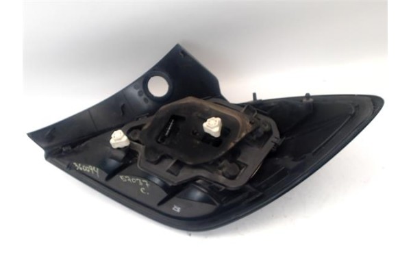 Recambio de piloto trasero izquierdo para opel astra h gtc 1.6 referencia OEM IAM 1222117  