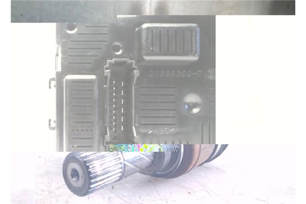 Recambio de caja fusibles/rele para renault clio iii 1.5 dci (br17, cr17) referencia OEM IAM 8200652286 00831607 