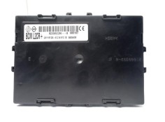 Recambio de caja fusibles/rele para renault clio iii 1.5 dci (br17, cr17) referencia OEM IAM 8200652286 00831607 