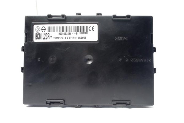 Recambio de caja fusibles/rele para renault clio iii 1.5 dci (br17, cr17) referencia OEM IAM 8200652286 00831607 
