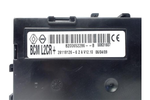 Recambio de caja fusibles/rele para renault clio iii 1.5 dci (br17, cr17) referencia OEM IAM 8200652286 00831607 