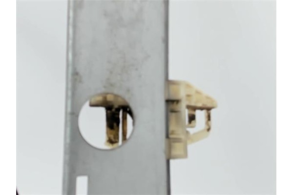 Recambio de mecanismo elevalunas delantero izquierdo para renault megane ii berlina 3p referencia OEM IAM   