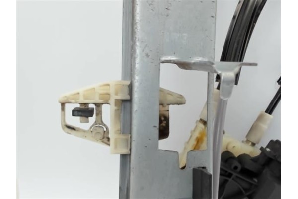 Recambio de mecanismo elevalunas delantero izquierdo para renault megane ii berlina 3p referencia OEM IAM   