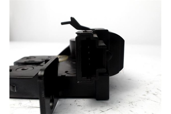 Recambio de cerradura porton para renault clio iii 1.5 dci (br17, cr17) referencia OEM IAM 8200947699  8200076240 , RENAULT