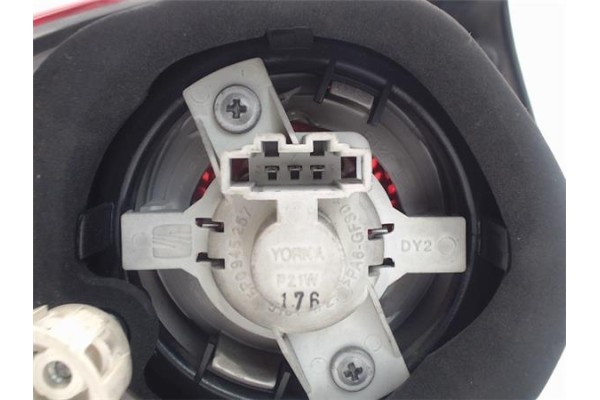 Recambio de piloto trasero derecho para seat toledo (5p2) referencia OEM IAM 5P5945096C   Recambio de piloto trasero derecho para seat toledo (5p2) referencia OEM IAM 5P5945096C