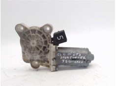 Recambio de motor elevalunas delantero izquierdo para mercedes-benz clase c (bm 203) berlina referencia OEM IAM -A2118201842  