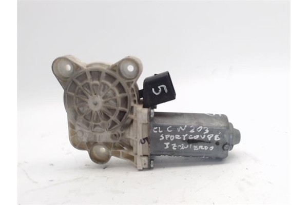 Recambio de motor elevalunas delantero izquierdo para mercedes-benz clase c (bm 203) berlina referencia OEM IAM -A2118201842  