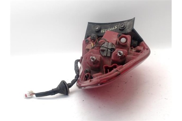Recambio de piloto trasero izquierdo para kia ceed (jd) 1.4 concept referencia OEM IAM 92410A2000  