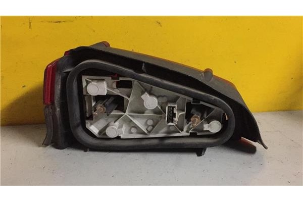 Recambio de piloto trasero derecho para peugeot 106 (s1) 1.0 cocktail referencia OEM IAM   