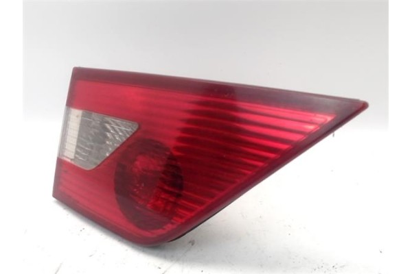 Recambio de piloto interior izquierdo para bmw serie x3 (e83) 3.0d referencia OEM IAM 63120395814  