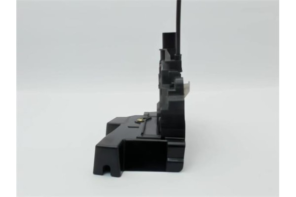 Recambio de cerradura puerta delantero izquierda para volvo v50 familiar 2.0 d referencia OEM IAM   