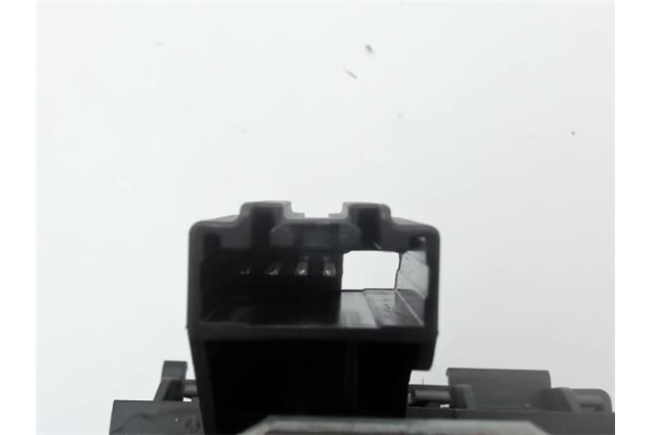Recambio de cerradura porton para volvo v50 familiar 2.0 d referencia OEM IAM 361212 01043899003 