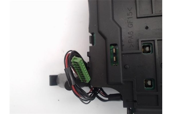 Recambio de mando limpiaparabrisas para renault scenic ii (jm) referencia OEM IAM 7701069597  