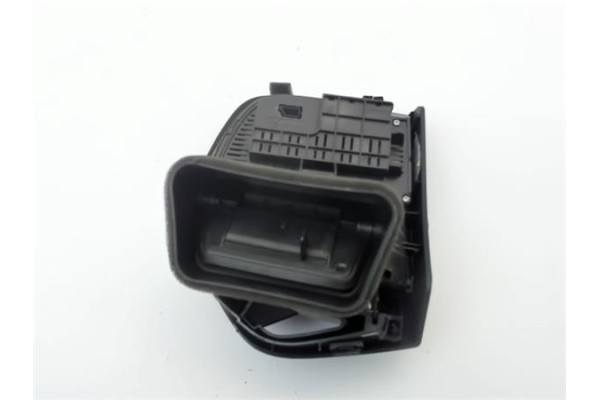 Recambio de rejilla entrada de aire para citroen c4 grand picasso 1.6 exclusive referencia OEM IAM 9650868877  