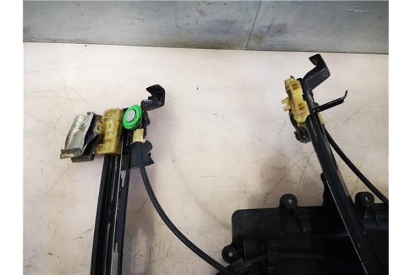 Recambio de mecanismo elevalunas delantero izquierdo para seat leon (1p1) 1.9 tdi referencia OEM IAM 1P0837401A  
