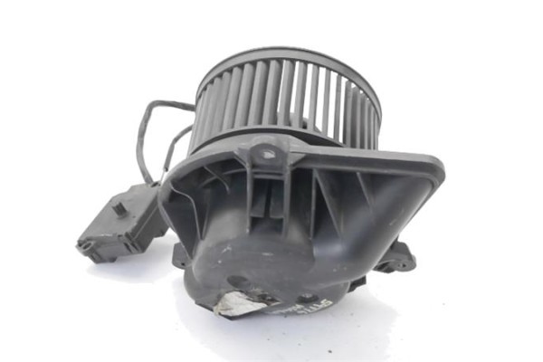 Recambio de motor calefaccion para renault megane i (ba0/1_) 1.4 16v (ba0d, ba1h, ba0w, ba10) referencia OEM IAM 7701046058  