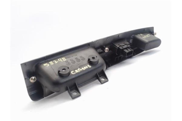Recambio de mando elevalunas trasero derecho para kia carens (rs) 2.0 crdi referencia OEM IAM 0K2FAB  