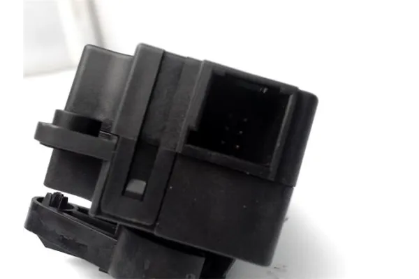 Recambio de actuador distribuidor aire para renault clio iii 1.5 dci (br17, cr17) referencia OEM IAM T1007781T 1610081B 