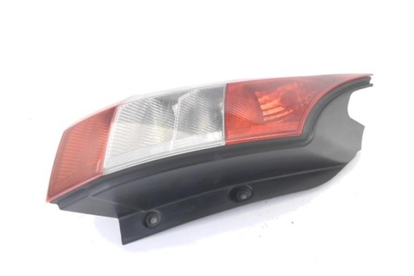 Recambio de piloto trasero izquierdo para renault scenic ii (jm) 1.9 dci (jm12, jm0g) referencia OEM IAM 8200493374  