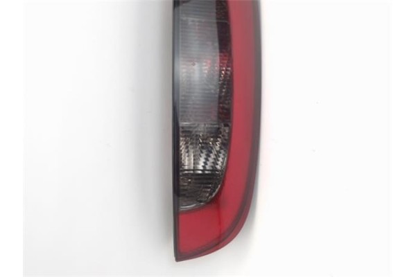 Recambio de piloto trasero derecho para opel corsa c 1.7 cdti referencia OEM IAM 1222057 50230712A1 9196364 , OPEL