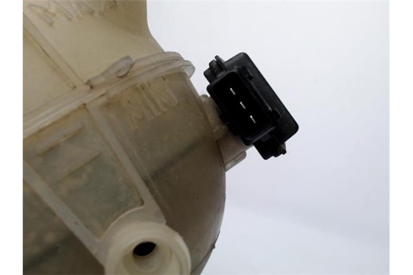Recambio de botella expansion para citroen c3 1.4 hdi referencia OEM IAM 9646902580 63299058 