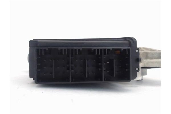 Recambio de motor elevalunas delantero izquierdo para seat ibiza (6l1) referencia OEM IAM 6Q2959802A 104379101 