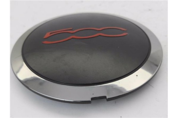 Recambio de tapacubos para fiat 500 1.2 referencia OEM IAM K68078419AC  