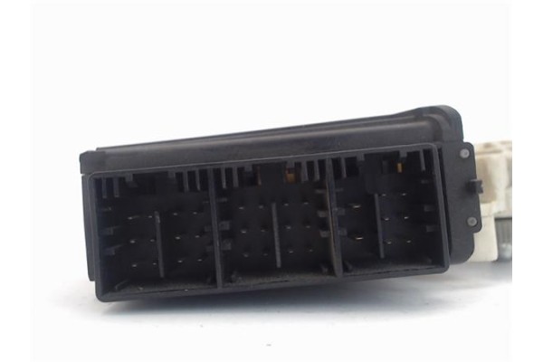 Recambio de motor elevalunas delantero izquierdo para seat ibiza (6l1) referencia OEM IAM (6Q2959802A) (104379101) 