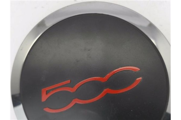Recambio de tapacubos para fiat 500 1.2 referencia OEM IAM K68078419AC  