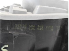 Recambio de piloto trasero izquierdo para volkswagen polo iv (9n1) 1.2 12v referencia OEM IAM 6Q6945095G  