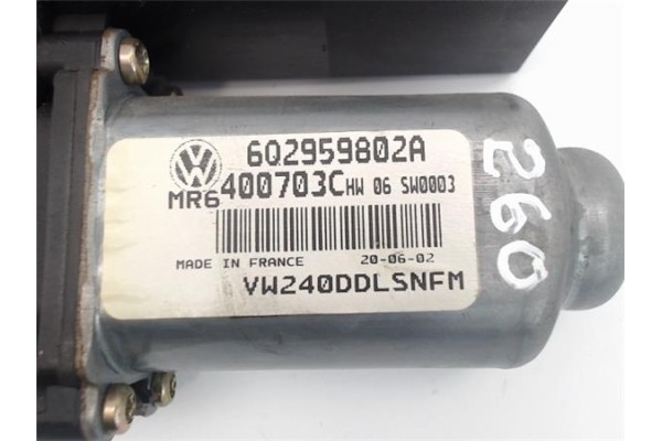 Recambio de motor elevalunas delantero izquierdo para volkswagen polo iv (9n1) referencia OEM IAM (6Q2959802A) (TEMIC 8103) (400