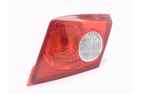 Recambio de piloto porton trasero derecho para chevrolet lacetti 1.6 cdx referencia OEM IAM 96551217  