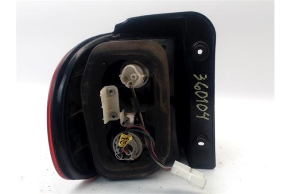 Recambio de piloto trasero derecho para hyundai h-1 furgón 2.5 td referencia OEM IAM 924024A510  